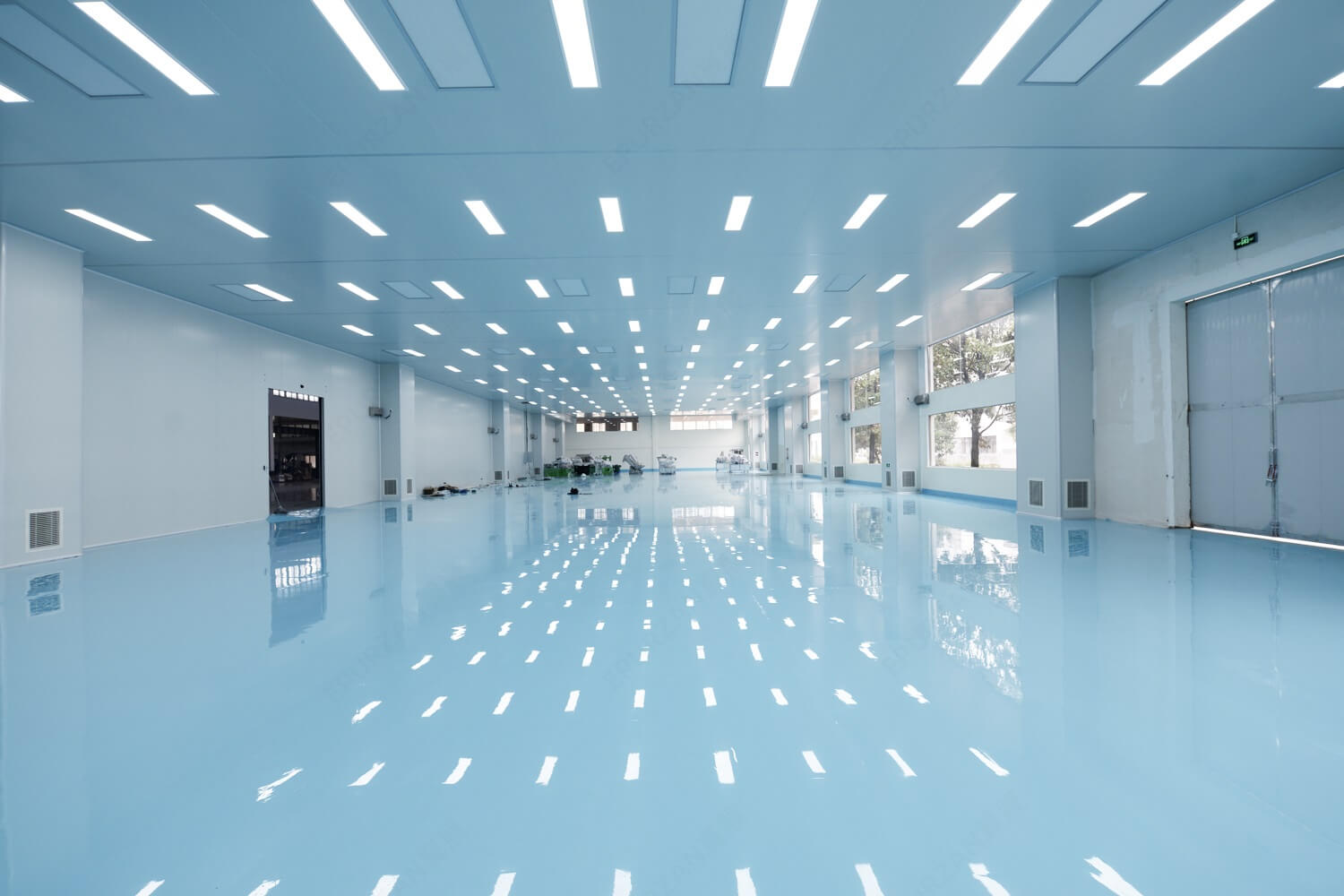 萬(wàn)級(jí)無(wú)塵車間的換氣次數(shù)是多少?維護(hù)方面有什么特殊要求嗎?